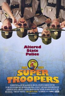 دانلود فیلم Super Troopers 200114794-1537943409