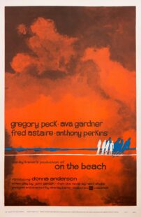 دانلود فیلم On the Beach 1959399529-654581465